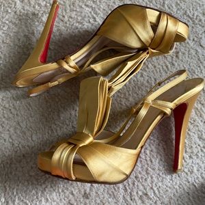 Christian Louboutin satin 5”, 37 1/2, gold,